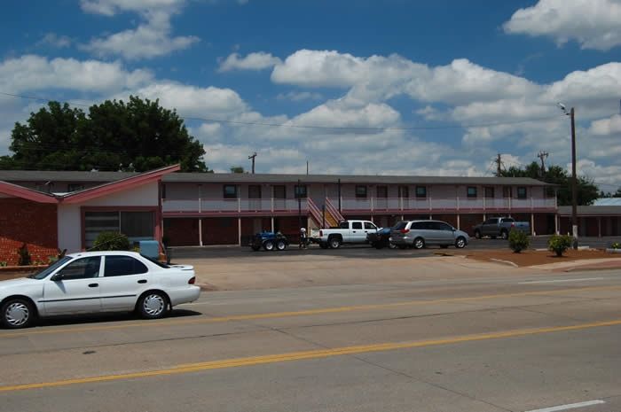 American Inn & Suites Childress Buitenkant foto